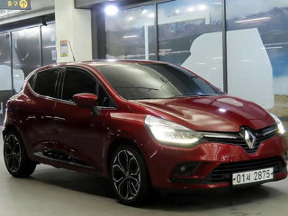 Renault Clio foto 1