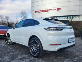 Porsche Cayenne Coupe foto 3