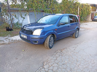 Ford Fusion foto 1