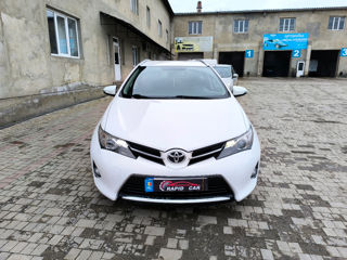 Toyota Auris foto 2