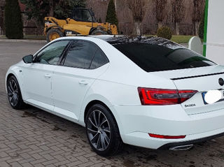 Skoda Superb foto 4