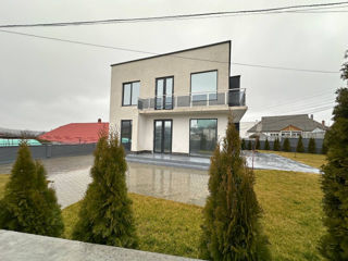 Spre vânzare casă cu 2 nivele 275 mp + 6 ari, în Tohatin! foto 1