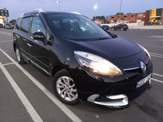 Renault Grand Scenic foto 2