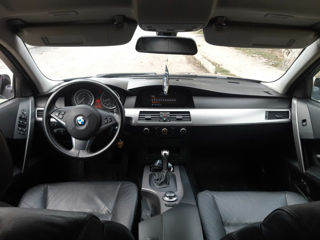 BMW 5 Series foto 4