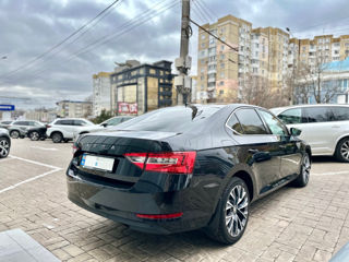 Skoda Superb foto 4