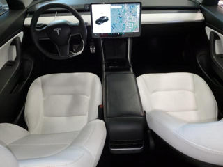 Tesla Model 3 foto 8