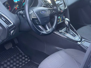 Ford Focus foto 8