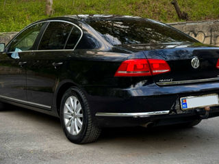 Volkswagen Passat foto 3