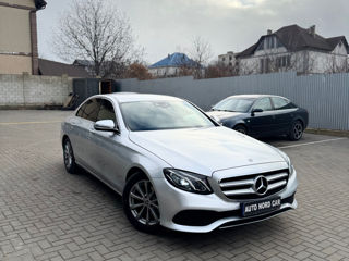 Mercedes E-Class foto 2