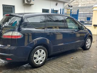 Ford S-Max foto 1