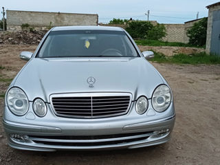 Mercedes E-Class foto 7