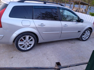 Renault Megane foto 2