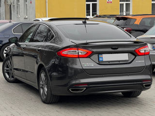 Ford Fusion foto 5