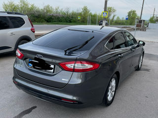 Ford Mondeo foto 5