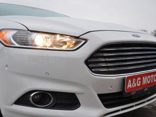 Ford Fusion foto 4