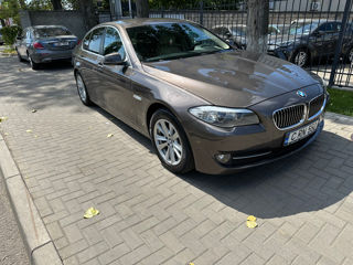 BMW 5 Series foto 2