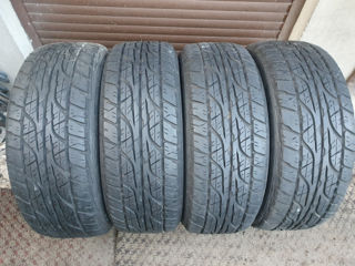 235/60/ R16- Dunlop.