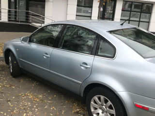 Volkswagen Passat foto 3