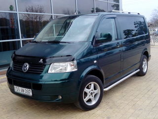 Volkswagen T5 foto 1