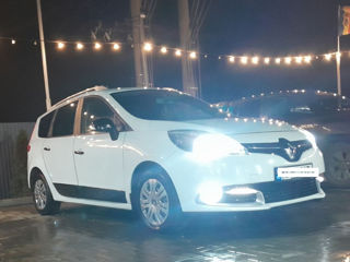 Renault Grand Scenic foto 8