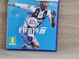 Fifa 19 for PS4 . Pret 200 Lei