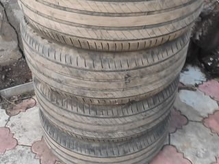 Michelin R17 235/55 foto 1