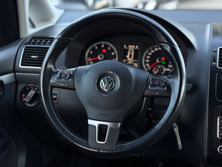 Volkswagen Touran foto 11