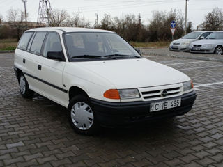 Opel Astra foto 3