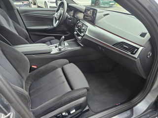 BMW 5 Series foto 9