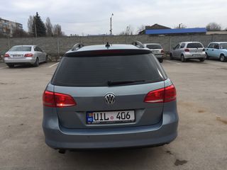 Volkswagen Passat foto 8