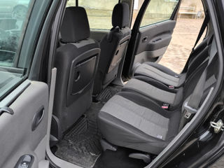 Renault Grand Scenic foto 12