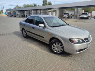 Nissan Almera foto 6