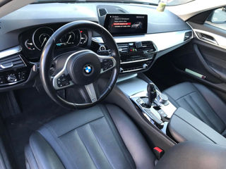 BMW 5 Series фото 13