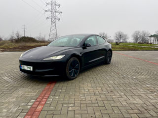 Tesla Model 3 foto 4