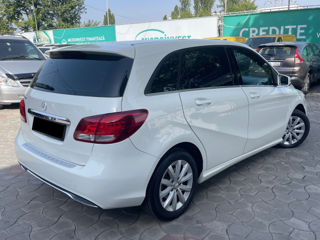 Mercedes B-Class foto 4