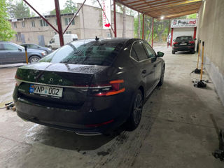 Skoda Superb foto 3