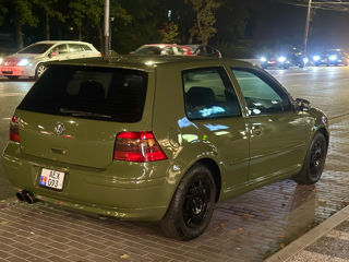 Volkswagen Golf foto 2