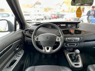 Renault Scenic foto 12