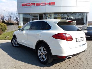 Porsche Cayenne foto 1