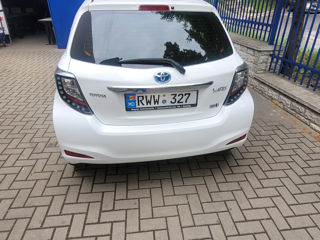 Toyota Yaris foto 6