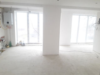 Apartament cu 4 camere, 115 m², Periferie, Edineț foto 3