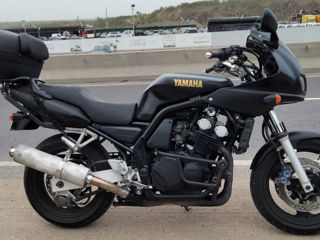 Yamaha FZS600 Fazer. foto 1