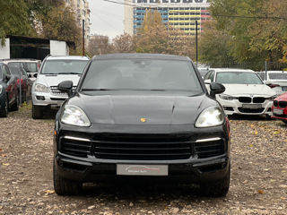 Porsche Cayenne Coupe foto 2