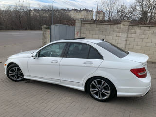 Mercedes C-Class foto 3