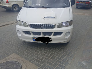 Hyundai H1 foto 2