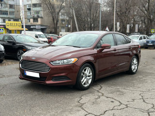 Ford Fusion foto 3