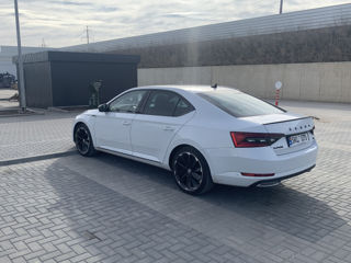 Skoda Superb foto 4