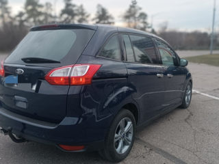 Ford Grand C-MAX foto 4