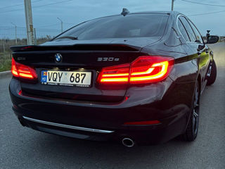 BMW 5 Series foto 8