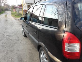 Opel Zafira foto 5